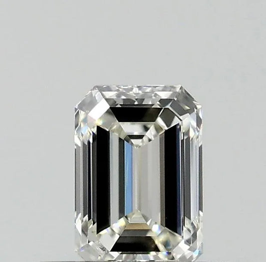 0.30ct Emerald Natural Diamond (Colour J, Clarity VS2, GIA Certified)